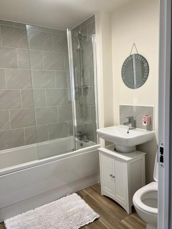 Cosy Double Room With Private Bathroom Homestay Caldecote Exterior foto
